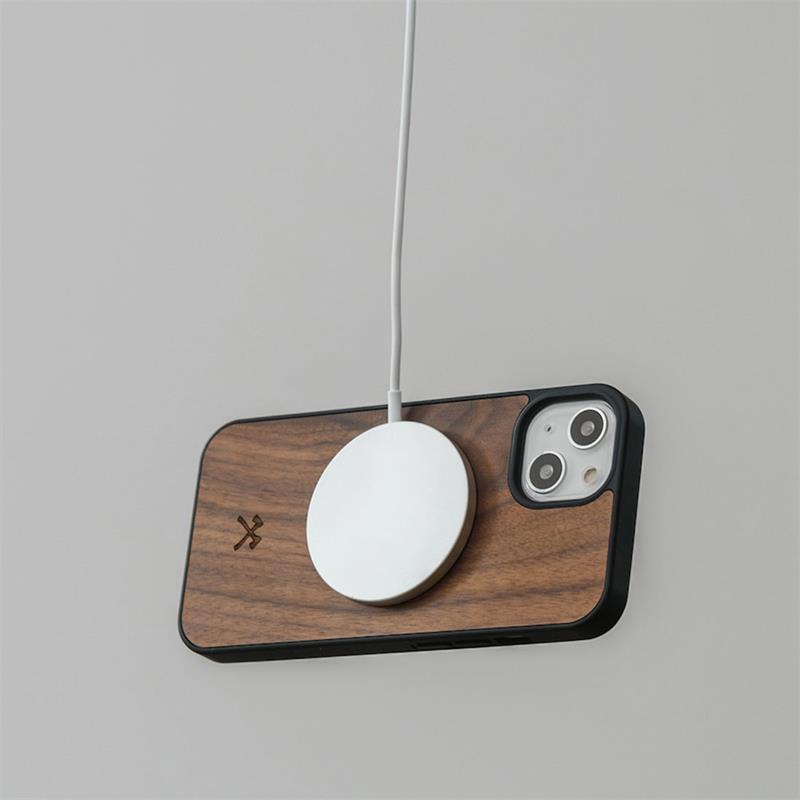 Woodcessories kryt Bumper Case MagSafe pre iPhone 14 Plus - Walnut