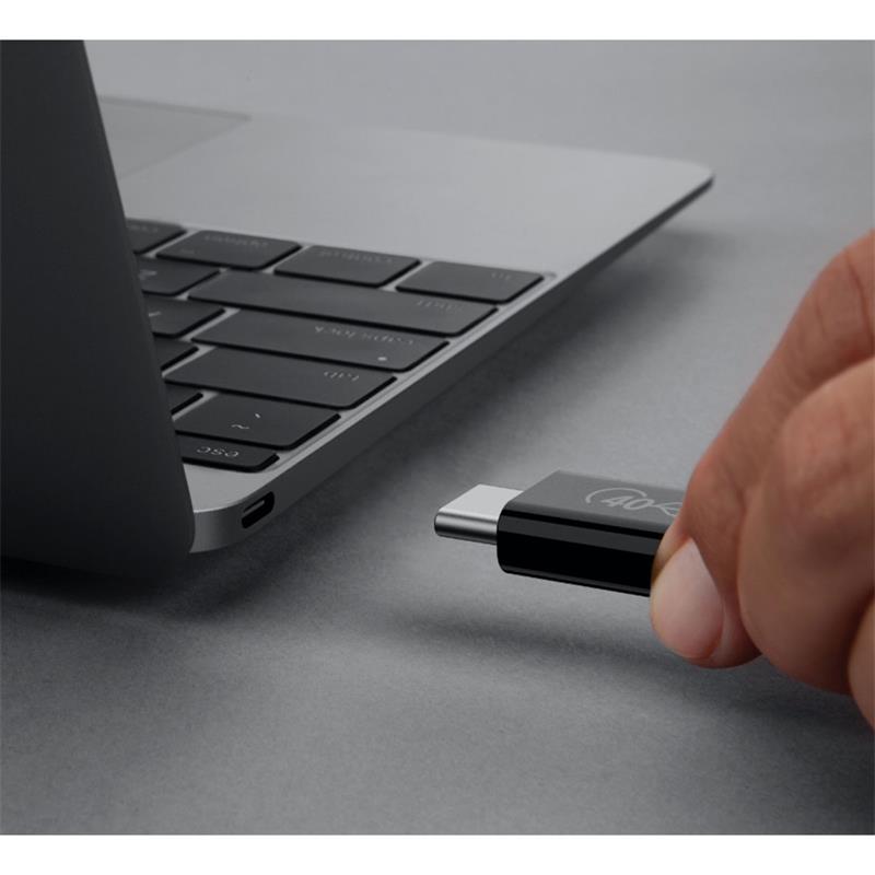 Belkin kábel Connect USB4 Cable 0.8m - Black