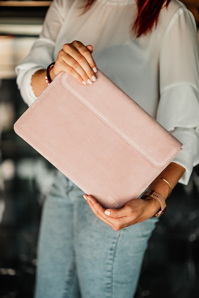 RED ANT SPRING MacBook Air 13 M2 (2022)  nude