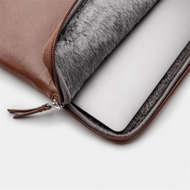 Trunk puzdro Leather Sleeve pre Macbook Pro 14" M1/M2/M3/M4/M5 - Brown