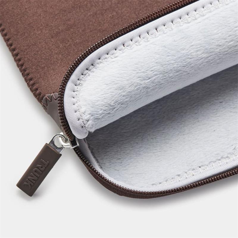 Trunk puzdro Neoprene Sleeve pre Macbook Air 13" M1/M2/M3/M4 - Java Brown