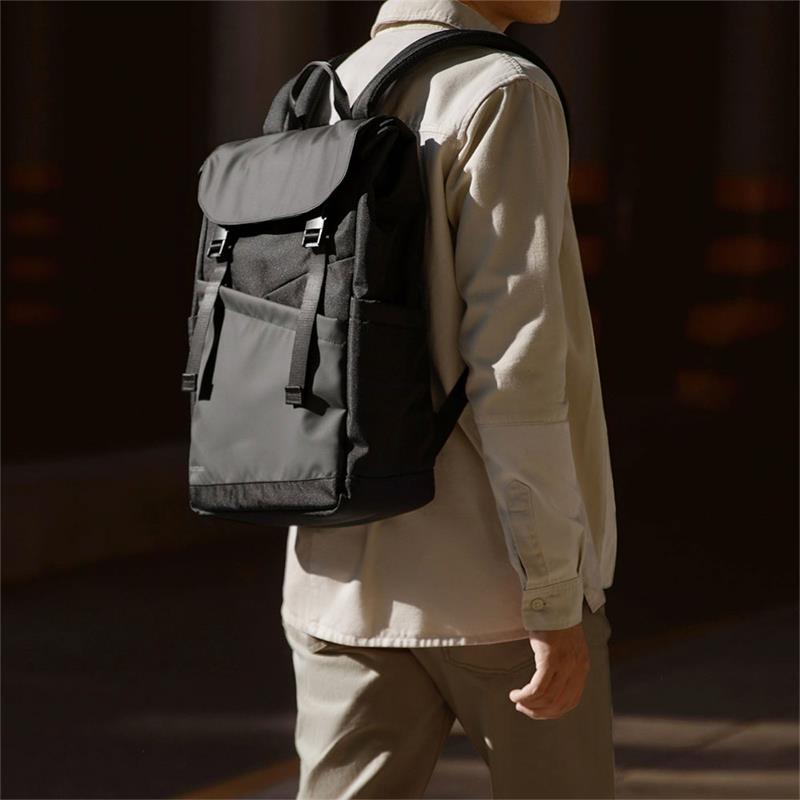 TomToc batoh Slash-A64 Flip Laptop Backpack 18L - Black