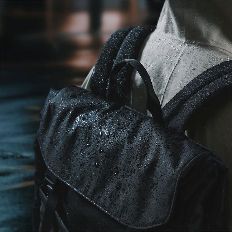 TomToc batoh Slash-A64 Flip Laptop Backpack 18L - Black