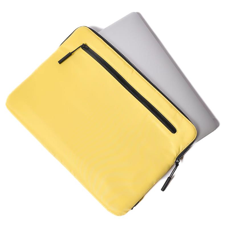 Incase puzdro Compact Sleeve pre MacBook Air 13"/Pro 13" - Lemon Custard
