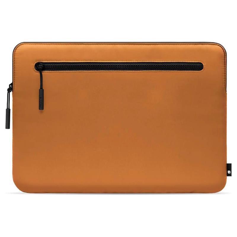 Incase puzdro Compact Sleeve pre MacBook Air 13"/Pro 13" - Cognac Amber