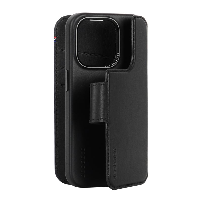 Decoded puzdro Leather Detachable Wallet MagSafe pre iPhone 15 Pro - Black