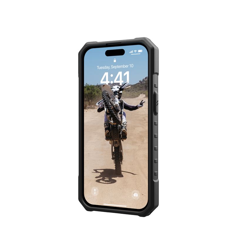 UAG kryt Pathfinder MagSafe pro iPhone 15 - Black