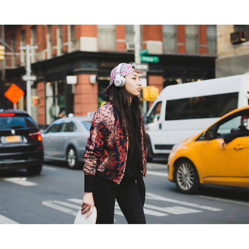 JBL Live 670NC White slúchadlá