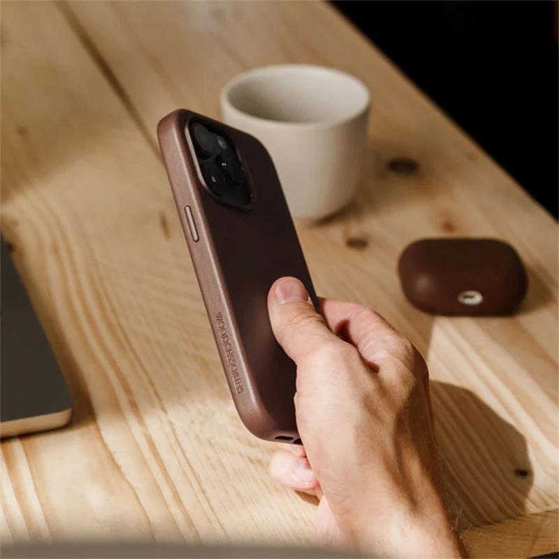 Woodcessories kryt Bio Leather Case MagSafe pre iPhone 15 Plus - Brown