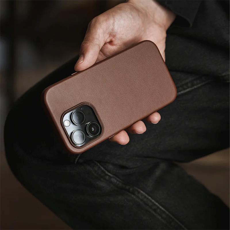 Woodcessories kryt Bio Leather Case MagSafe pre iPhone 15 Plus - Brown