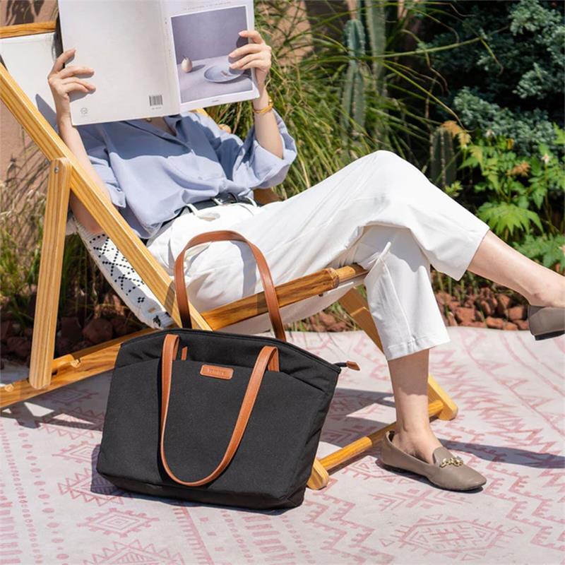 TomToc taška Versatile T23 Tote Bag pre Macbook Pro 14" M1/M2/M3/M4 - Black