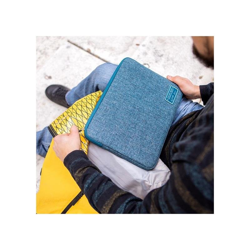 Aiino Stark Sleeve MacBook M1/M2/M3 Pro 14, MacBook Air 13.6, Air 13 & Pro 13 - Peacock Blue