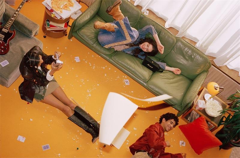 Marshall Middleton - Black & Brass reproduktor