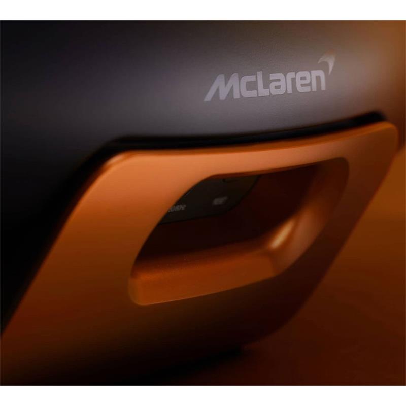 Bowers & Wilkins Zeppelin Wireless McLaren Edition reproduktor