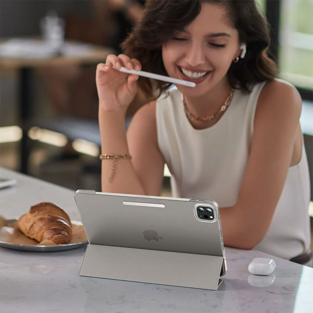 ESR puzdro Ascend Trifold Case pre iPad Pro 11" M4/M5 - Gray