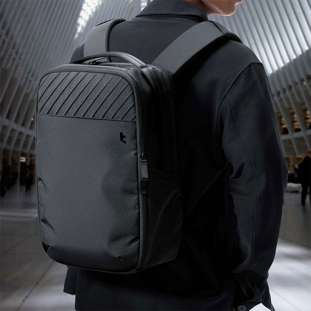 TomToc batoh Voyage-T50 Backpack 20L - Black