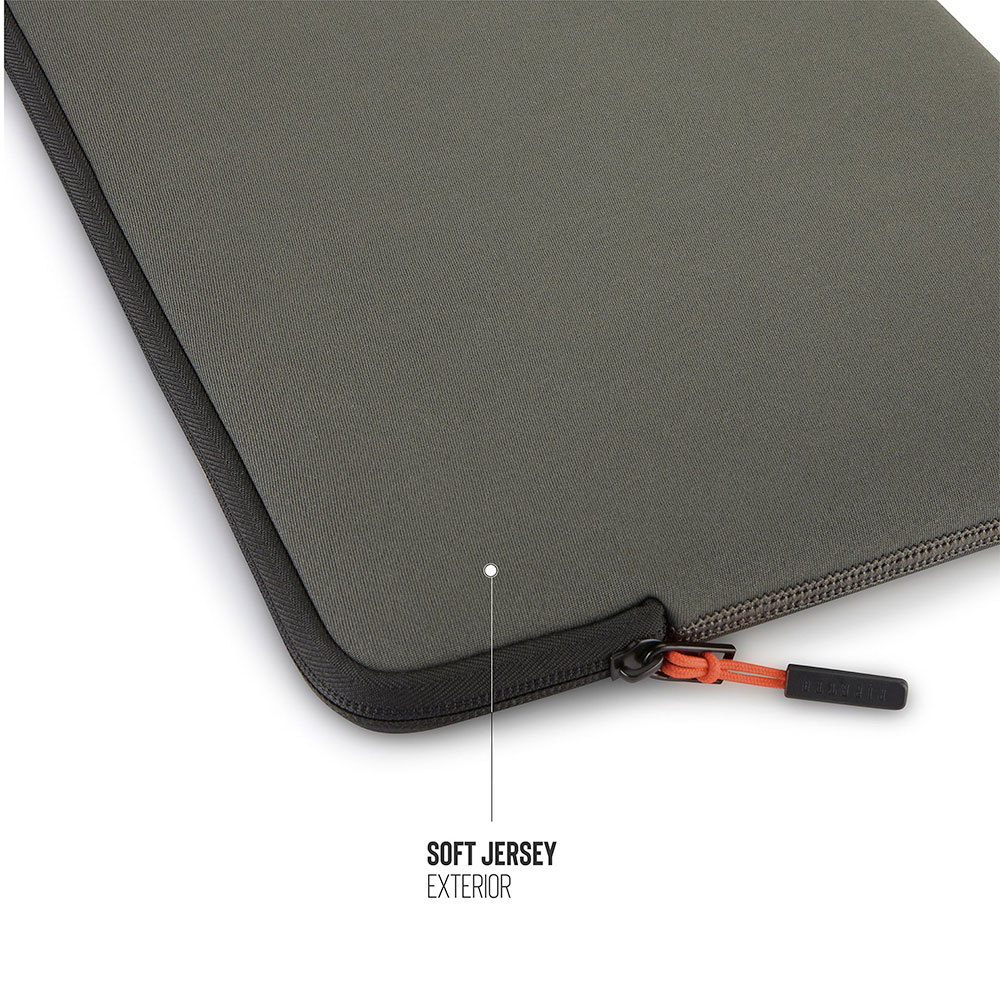 Pipetto puzdro Classic Fit Sleeve pre Macbook Air 13" M2/M3/M4/Pro 14" - Military Green