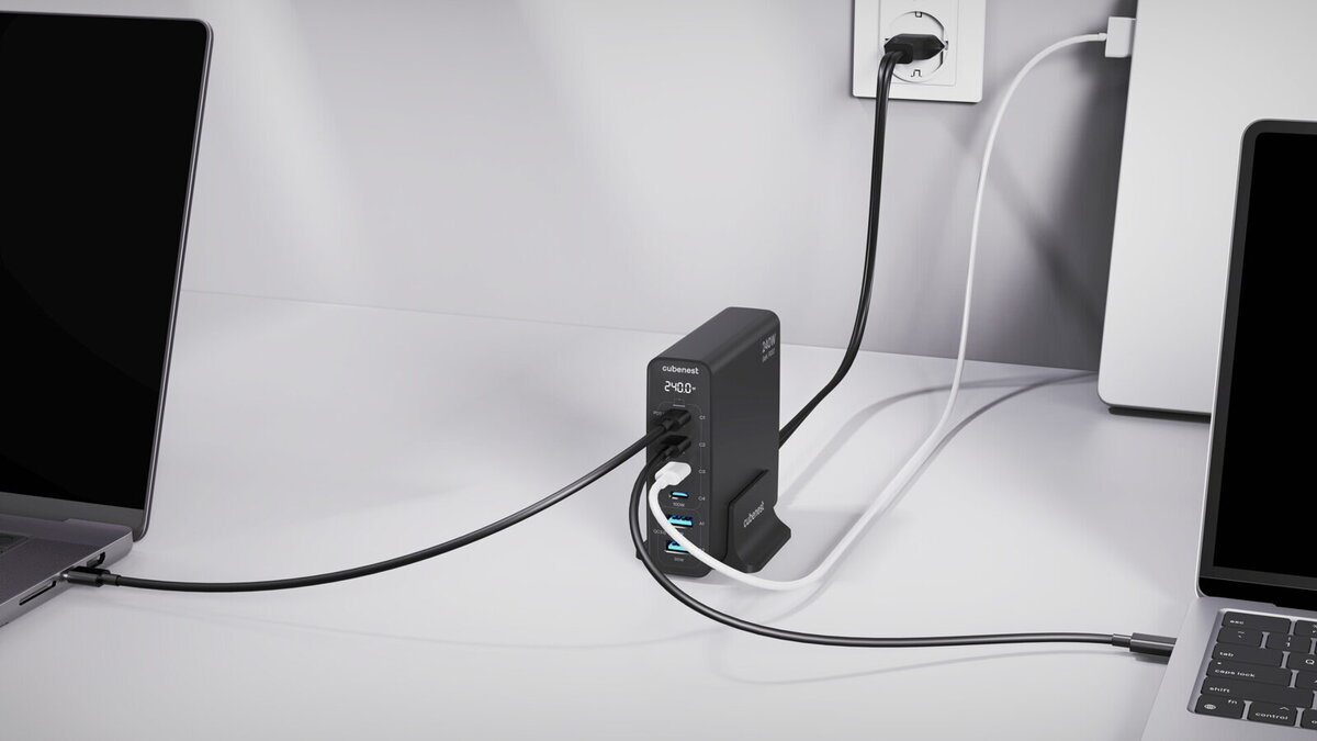 Cubenest S6D0 PD 3.1 GaN Adaptér 240W - černá