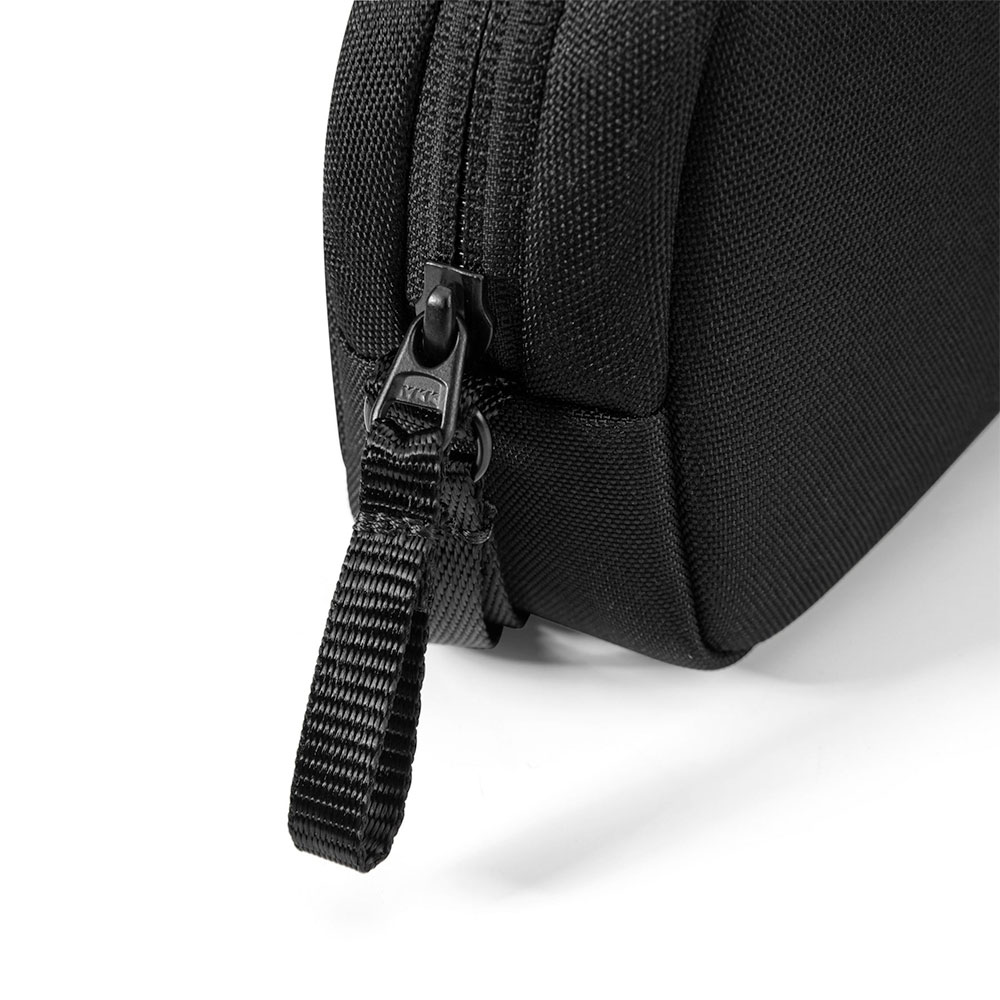TomToc puzdro Light-T12 Electronic Accessory Pouch M - Navy Blue