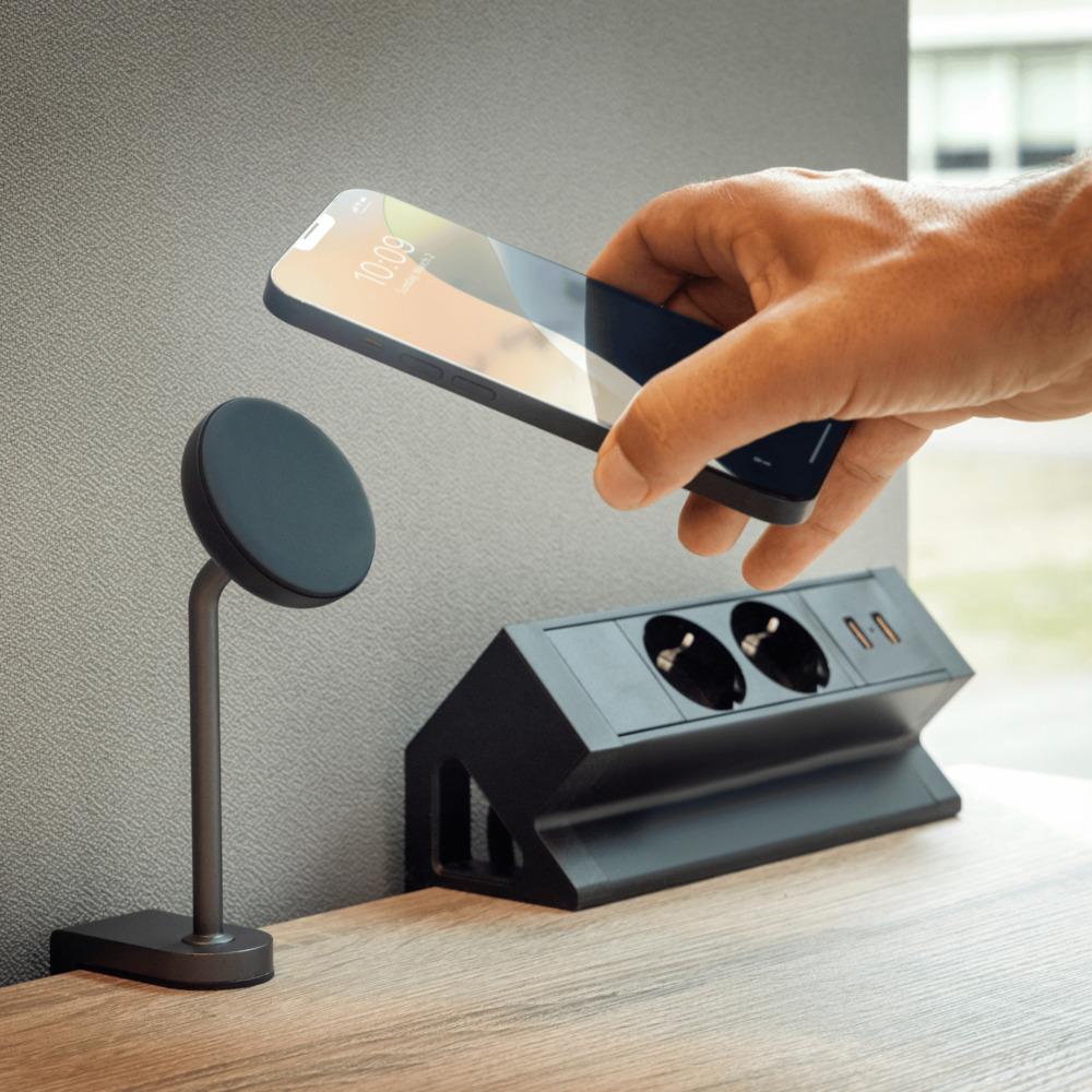 ZENS Office Charger Mount Pro