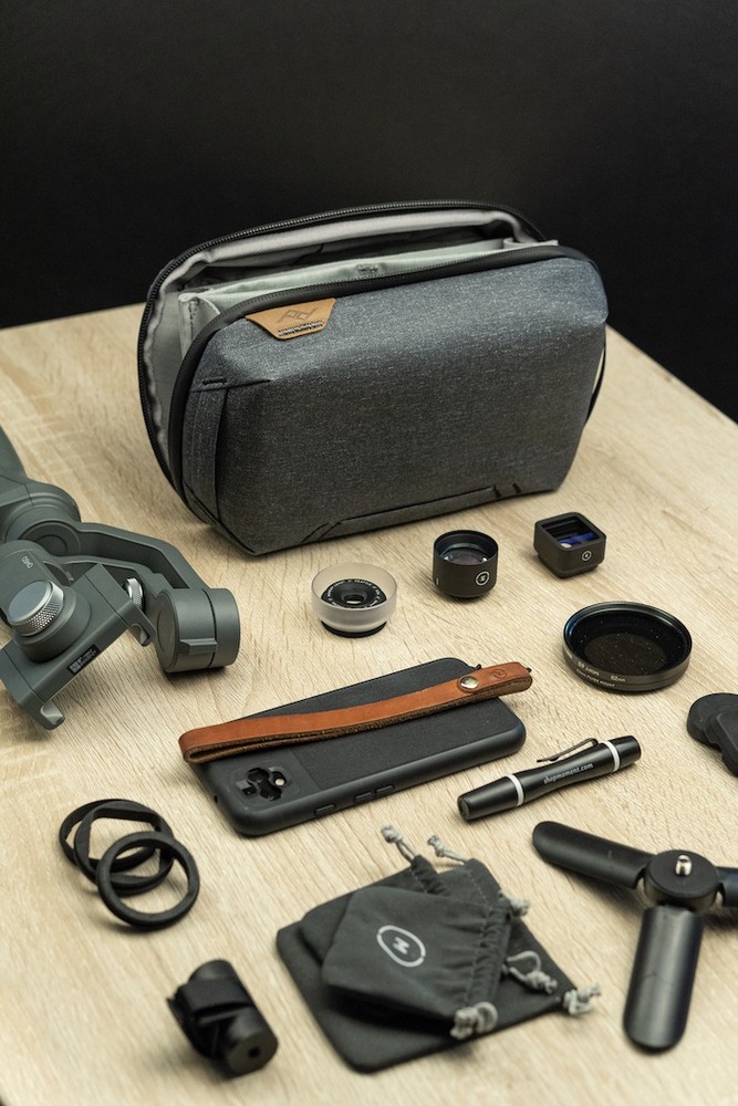 Peak Design Tech Pouch v2-Charcoal