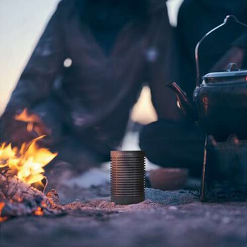 ROZBALENO Bang & Olufsen Beosound Explore Black Anthracite reproduktor