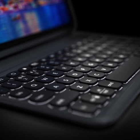 ZAGG klávesnica Pro Keys s podsvietením pre iPad 10.2" CZ/SK - Black *Rozbalený*