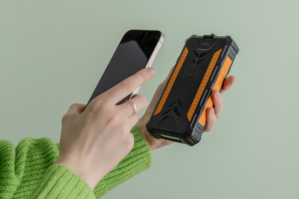 Spello by Epico 24000mAh Solar Power Bank