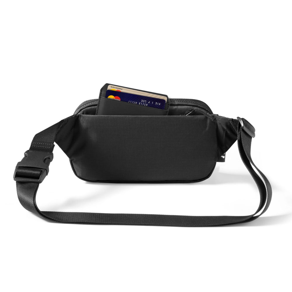 TomToc taška Aviator T33 Chest Bag S - Black