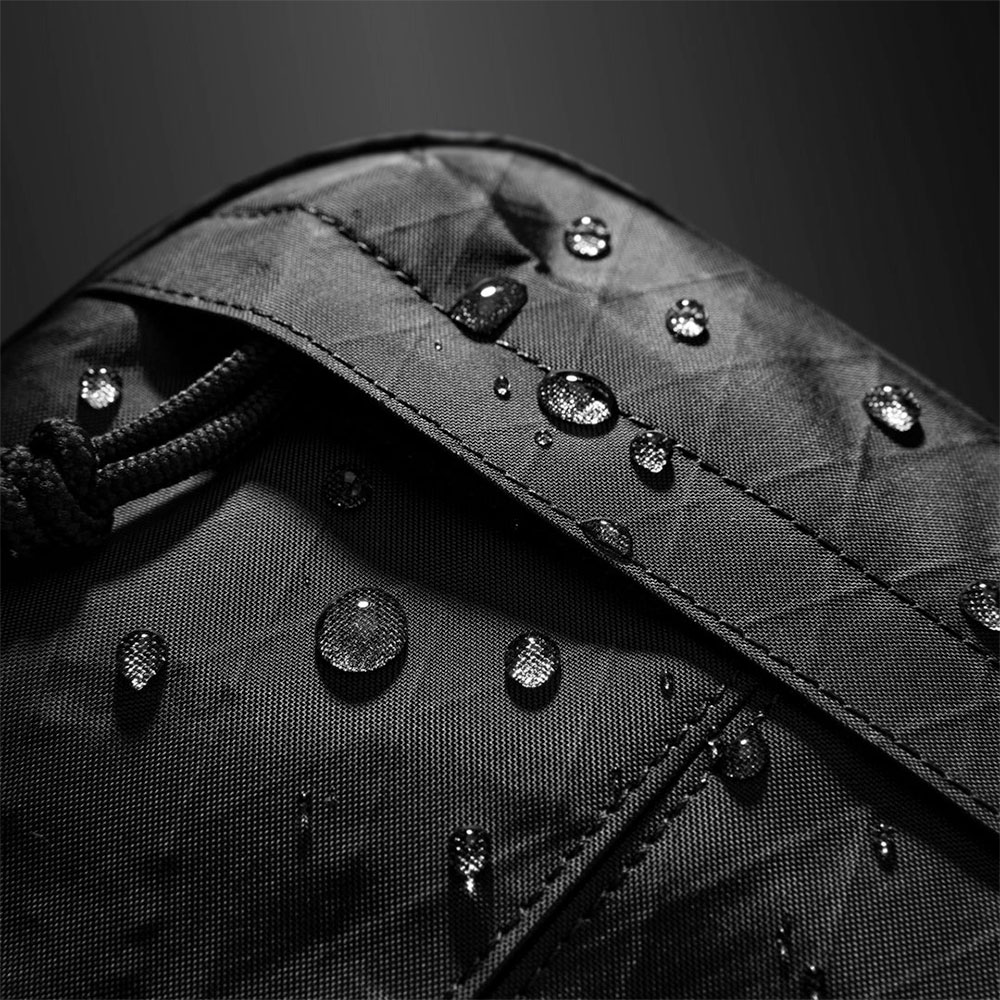 TomToc taška Wander T26 X-Pac Daily Sling Bag - Black