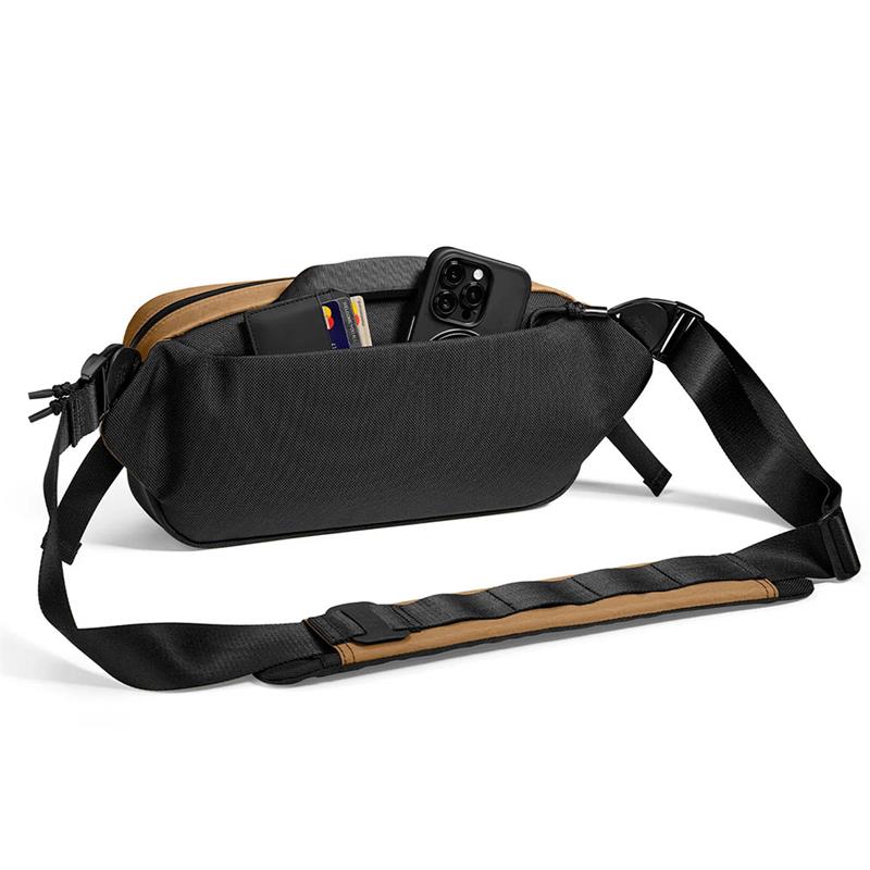 TomToc taška Wander T26 X-Pac Daily Sling Bag - Brown