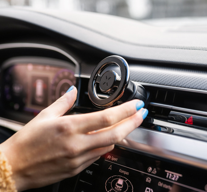 FIXED MagMount Vent magnetický kovový držiak do ventilácie s podporou MagSafe, čierny