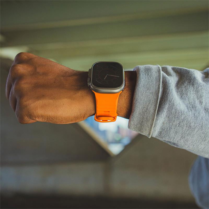 Decoded remienok Sports Silicone Ultra Traction Strap pre Apple Watch 44-49mm - Apricot Crush Orange