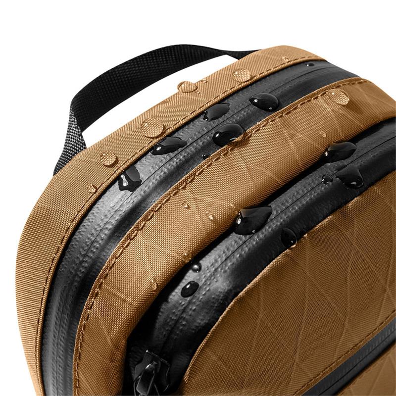 TomToc taška Aviator T37 X-Pac Travel Crossbody Bag - Brown