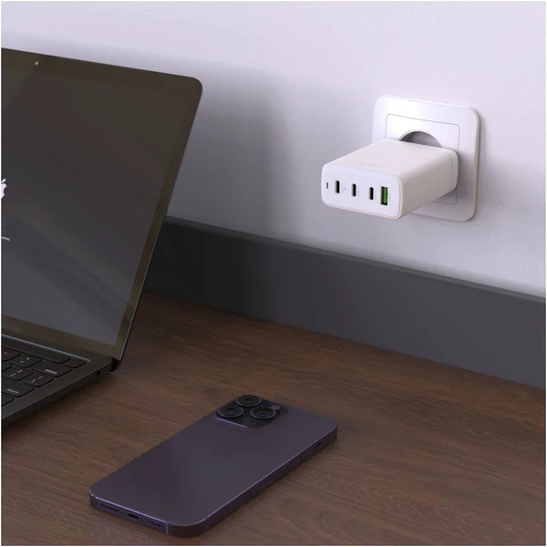 FIXED Sieťová GaN nabíjačka s 3xUSB-C a USB výstupom a podporou PD 3.0, 120W, biela