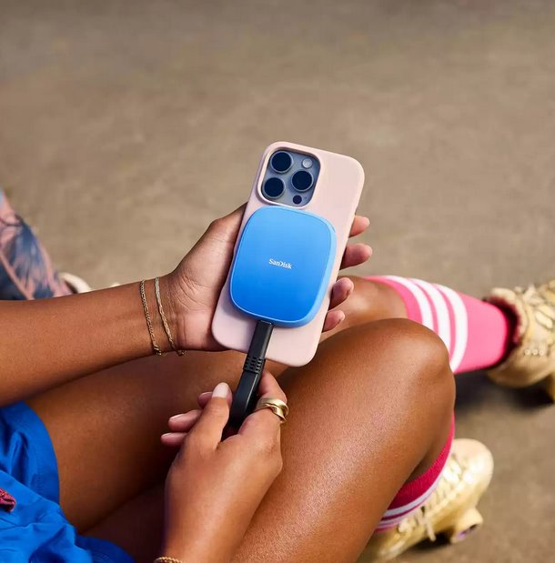 SanDisk Creator Phone SSD 1TB USB 3.2 Gen2 1000 MB/s (MagSafe-compatible portable SSD)