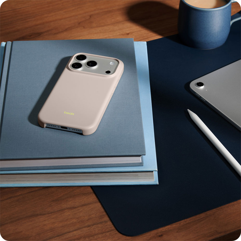 Apple Beats iPhone 17 Pro Case with MagSafe and Camera Control - Lime Stone