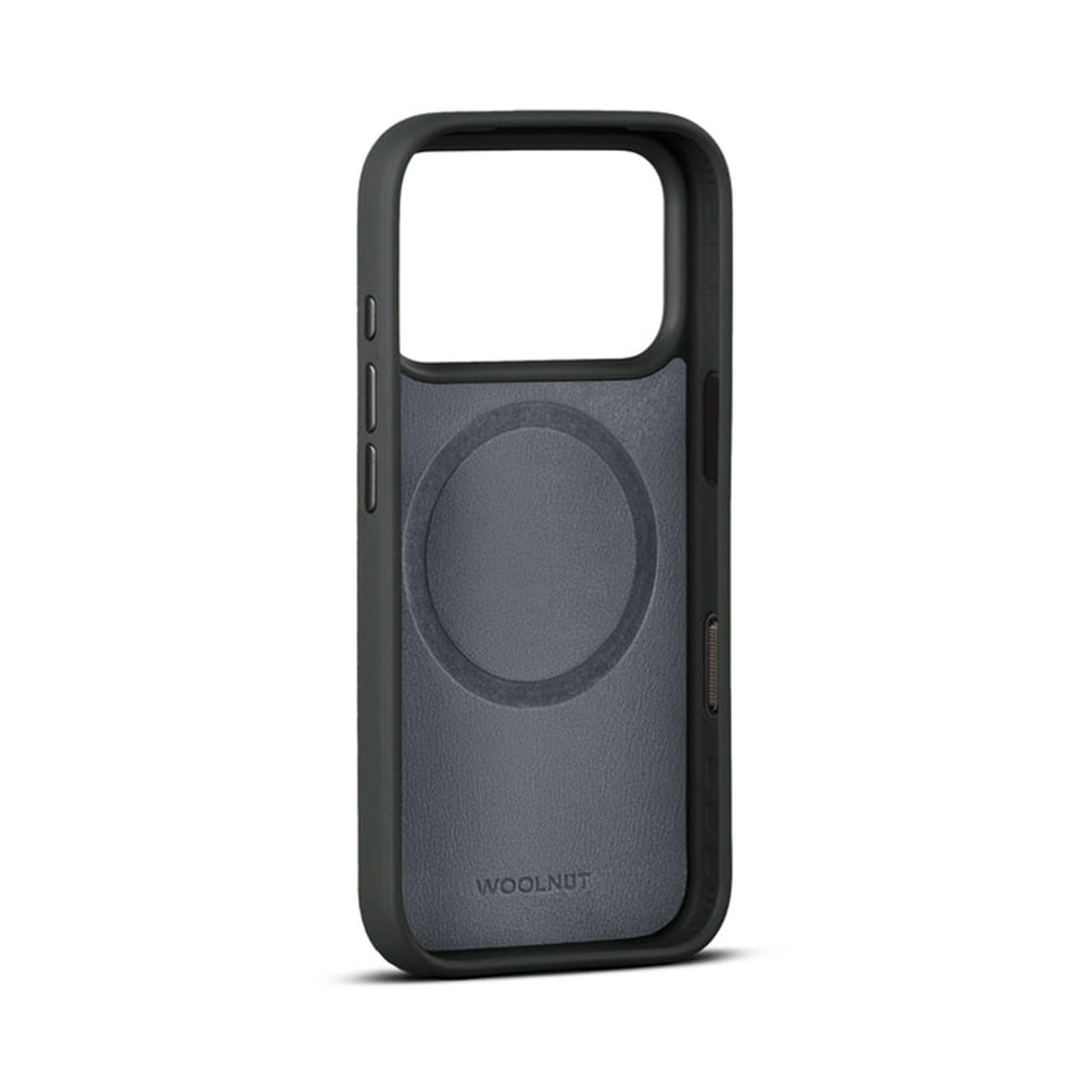 Woolnut Leather Case for iPhone 17 - Black
