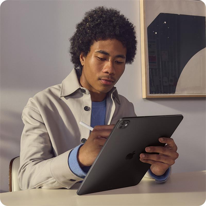 iPad Pro 13" Wi-Fi + Cellular 2TB štandardné sklo - Kozmický čierny (2025)