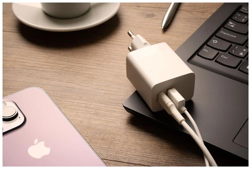 FIXED Mini Sieťová nabíjačka s USB-C a USB výstupom a podporou PD, 45W, biela