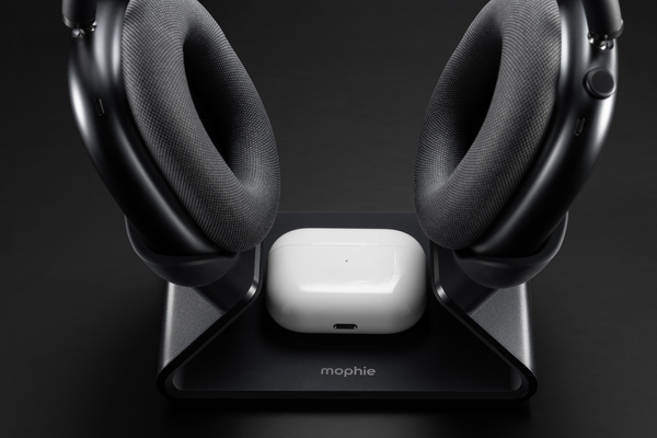 Mophie nabíjecí stojánek pro AirPods Max