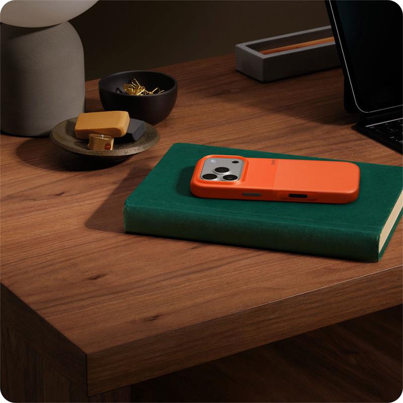 Apple Beats iPhone 17 Pro Rugged Case with MagSafe and Camera Control - Sierra Orange *Rozbalený*