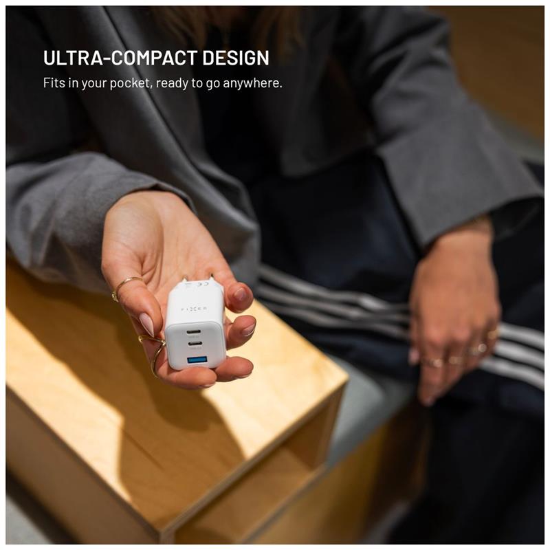 FIXED GaN Mini Sieťová nabíjačka s 2xUSB-C a USB výstupom a podporou PD, 65W, biela