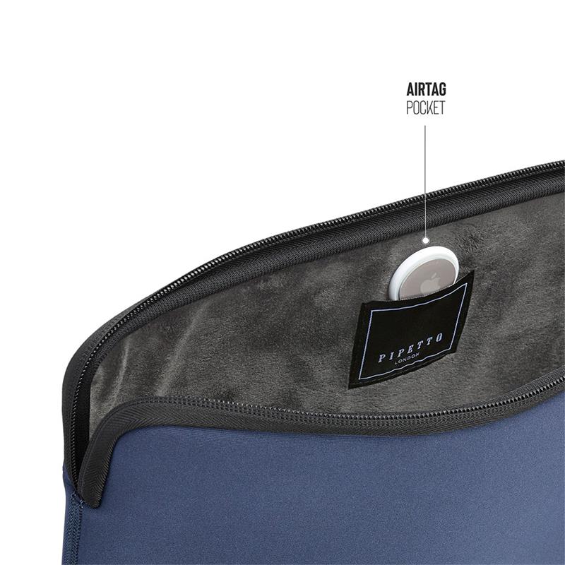 Pipetto pouzdro Classic Fit Sleeve V2 pro Macbook Air 13" (M2-M5)/Pro 14" - Dark Blue