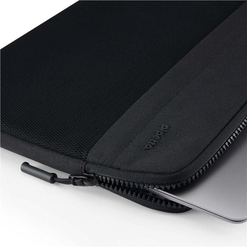 Pipetto pouzdro Expand Sleeve pro Macbook Air 13" (M2/M3/M4/M5)/Pro 14" - Black
