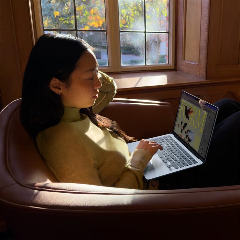 MacBook Air 13" Apple M5 10core CPU 10core GPU 32GB 1TB Hvězdně bílý CZ