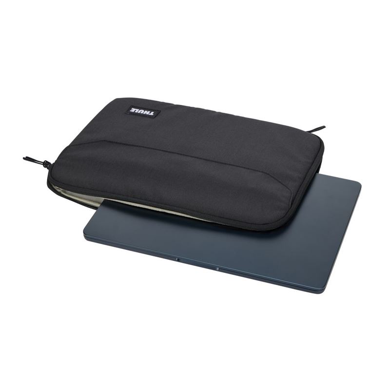 Thule Lithos puzdro pre MacBook Air 13" - čierna