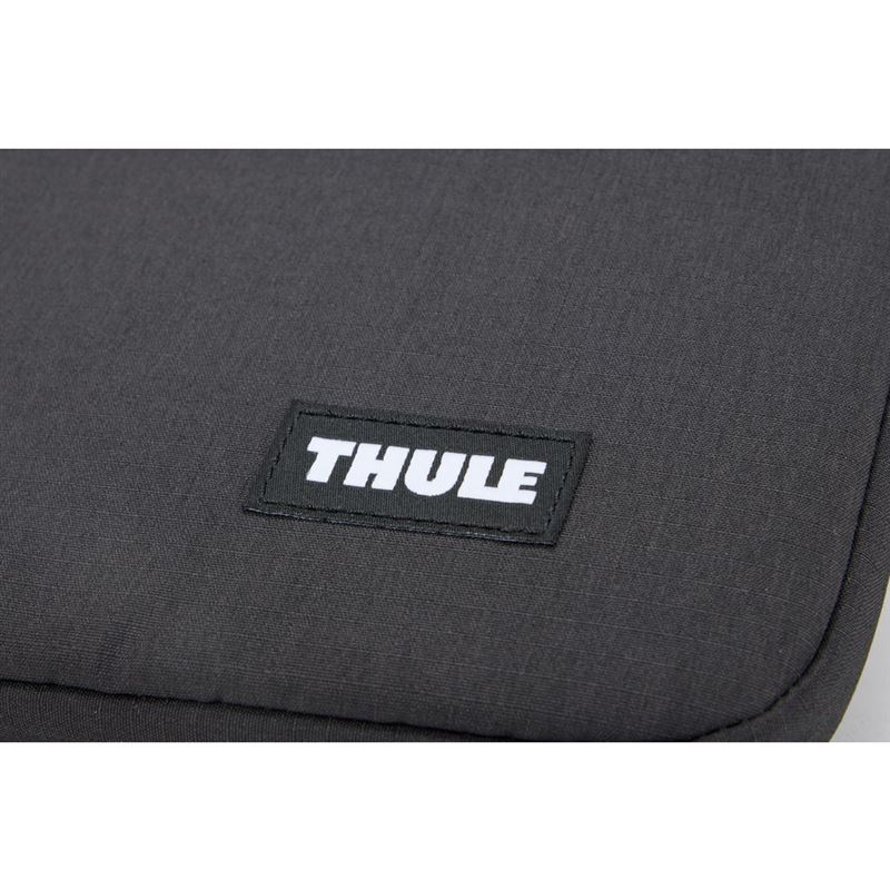 Thule Lithos puzdro pre MacBook Air 13" - čierna