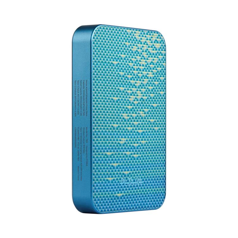 Pitaka Aramid Fiber Magnetic Power Bank Qi2 10 000 mAh - Lucid Blue