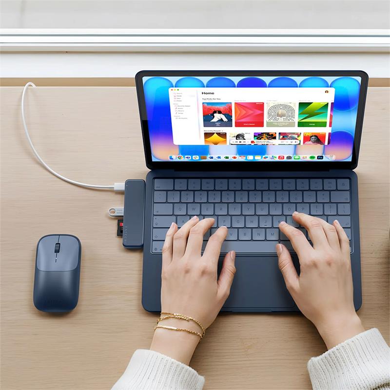 Satechi USB-C Snap Hub - Indigo